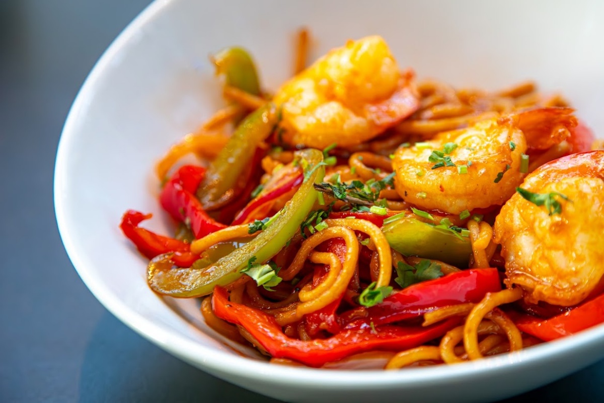 Masa & More Shrimp Pasta Bowl